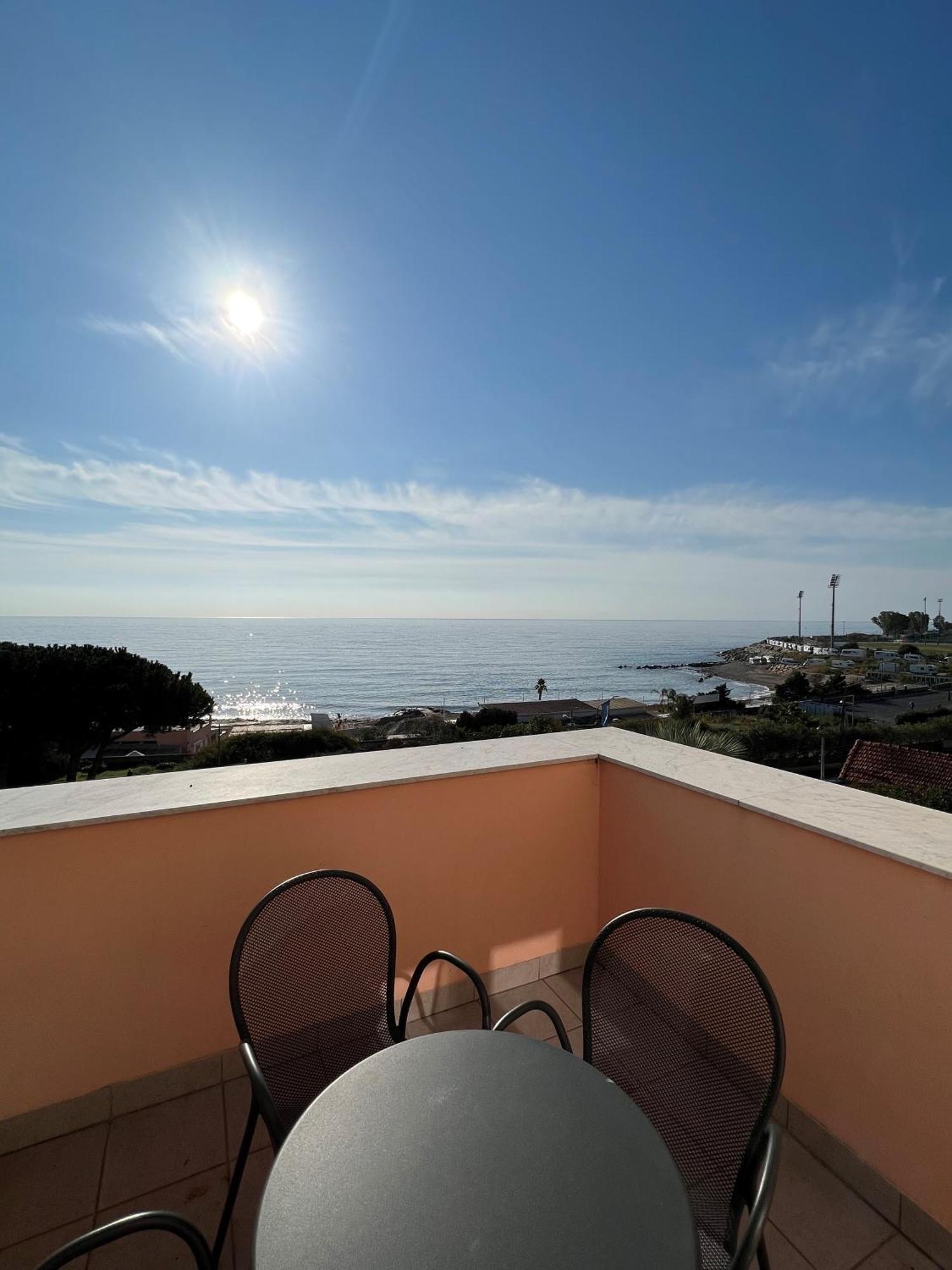 Hotel Napoleon San Remo Buitenkant foto