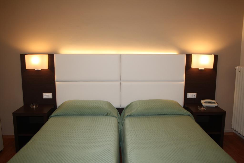 Hotel Napoleon San Remo Buitenkant foto