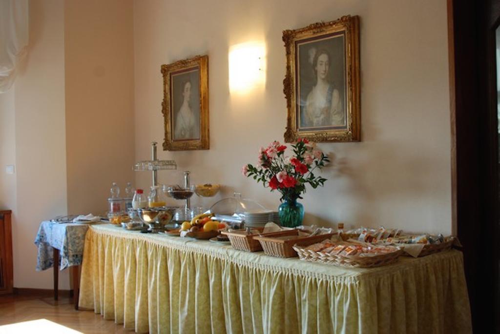 Hotel Napoleon San Remo Buitenkant foto